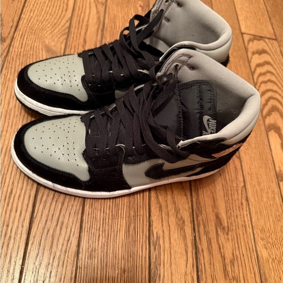 Nike Other - Air Jordan 1 Retro High W10/M8.5